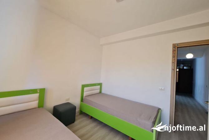 Shtepi me qera Apartament ne Tirane, 2+1, Mobilimi E mobiluar, Pagesa 650  Euro.
