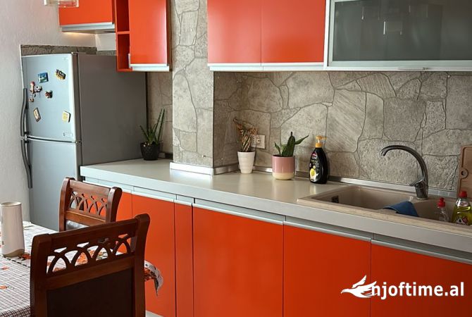 Shtepi ne shitje 1+1 ne Tirane - 110,000 Euro