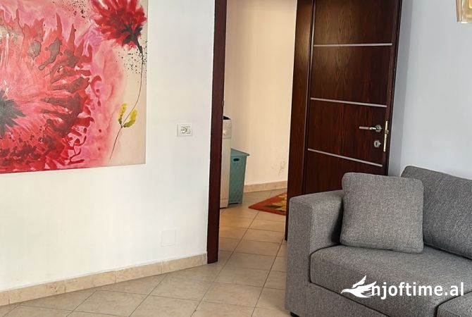 Shtepi ne shitje 1+1 ne Tirane - 110,000 Euro