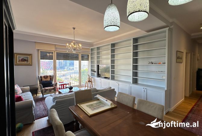 Shtepi me qera Apartament ne Tirane, 3+1, Mobilimi E mobiluar, Pagesa 3,000  Euro.