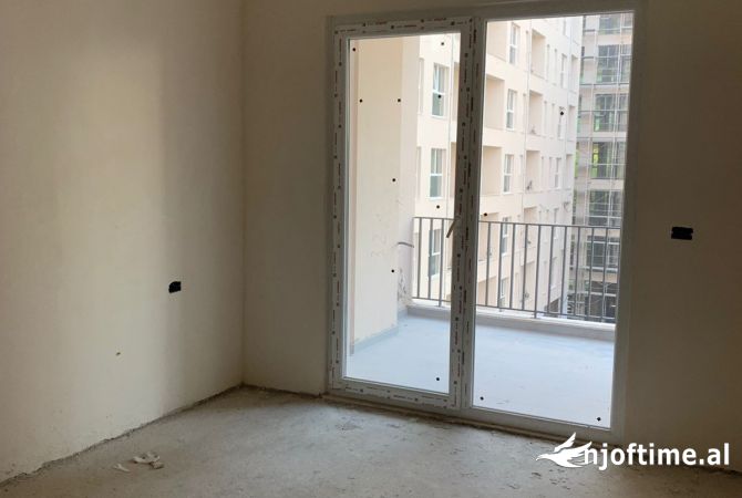 Shtepi ne shitje Apartament ne Tirane, 1+1, Mobilimi Bosh, pa mobiluar, Pagesa 104,500  Euro.
