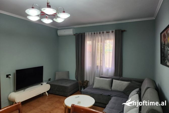 Shtepi me qera 3+1 ne Tirane - 100,000 Leke