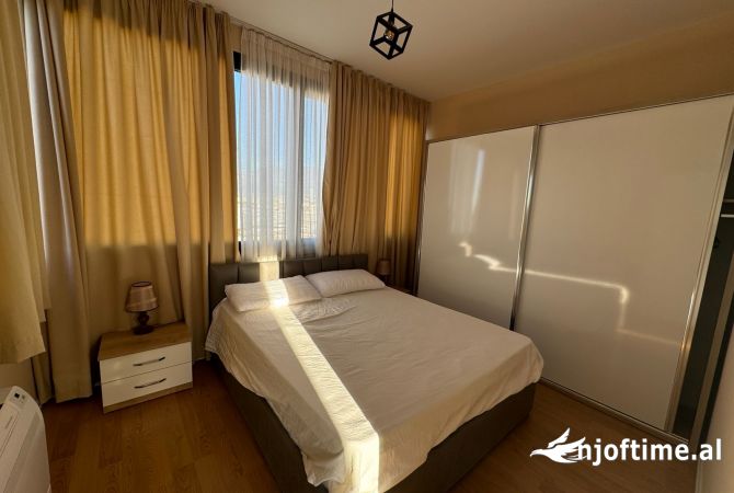 Shtepi ne shitje Apartament ne Tirane, 1+1, Mobilimi E mobiluar, Pagesa 130,000  Euro.