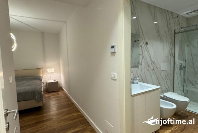 Shtepi me qera Apartament ne Tirane, 2+1, Mobilimi E mobiluar, Pagesa 2,500  Euro.