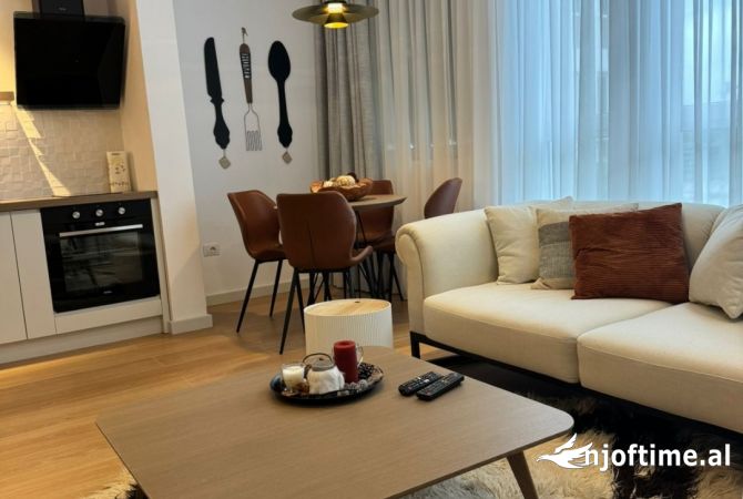 Shtepi ne shitje Apartament ne Pogradec, 1+1, Mobilimi E mobiluar, Pagesa 105,000  Euro.