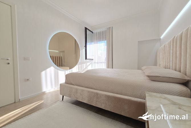 Shtepi me qera Apartament ne Tirane, 1+1, Mobilimi E mobiluar, Pagesa 900  Euro.