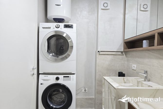 Shtepi me qera Apartament ne Tirane, 1+1, Mobilimi E mobiluar, Pagesa 900  Euro.