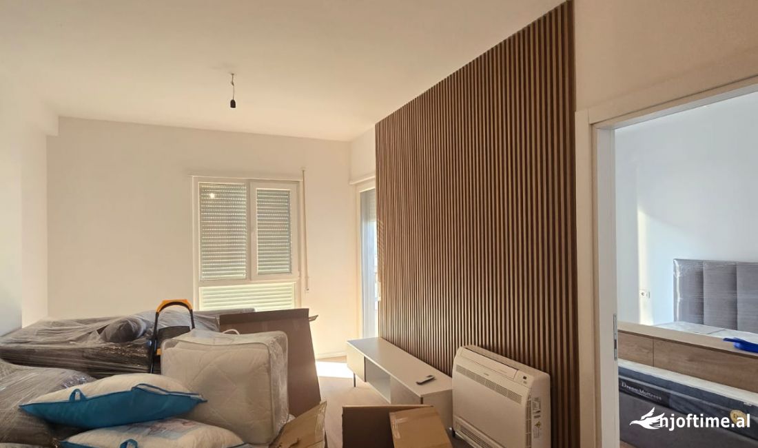 Shtepi me qera Apartament ne Tirane, 1+1, Mobilimi E mobiluar, Pagesa 450  Euro.