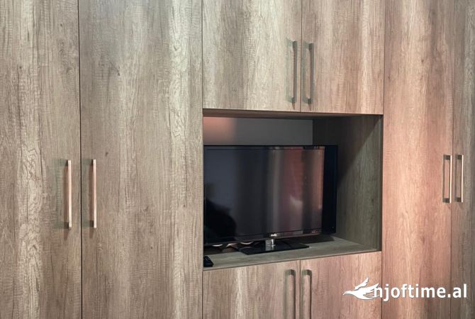 Shtepi me qera Apartament ne Tirane, 1+1, Mobilimi E mobiluar, Pagesa 600  Euro.