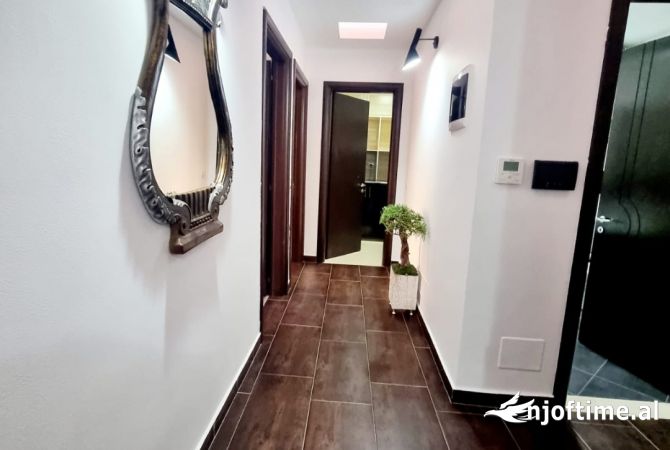 Shtepi me qera Apartament ne Tirane, 2+1, Mobilimi E mobiluar, Pagesa 65,000  Leke.