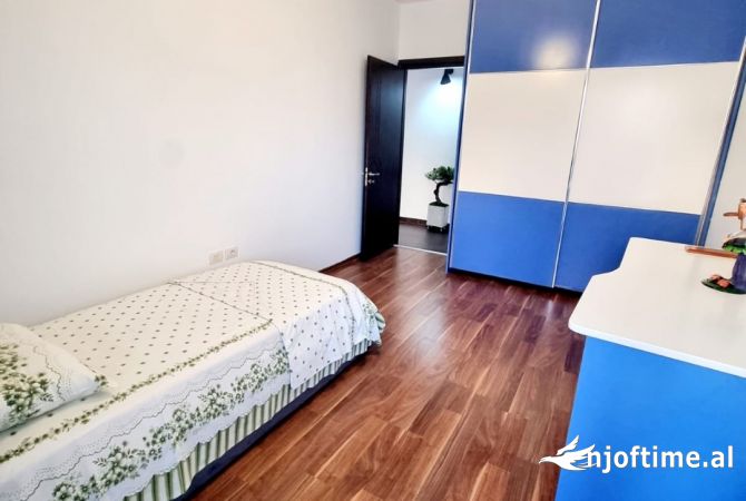 Shtepi me qera Apartament ne Tirane, 2+1, Mobilimi E mobiluar, Pagesa 65,000  Leke.