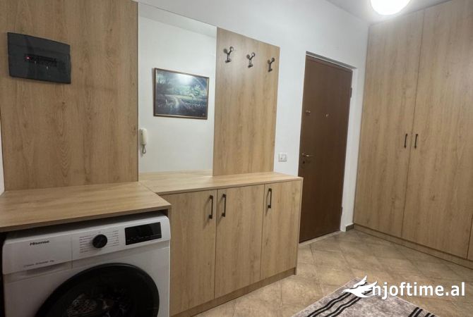 Shtepi me qera Apartament ne Tirane, 1+1, Mobilimi E mobiluar, Pagesa 500  Euro.