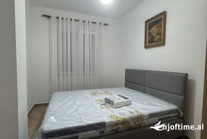 Shtepi me qera Apartament ne Tirane, 1+1, Mobilimi E mobiluar, Pagesa 500  Euro.