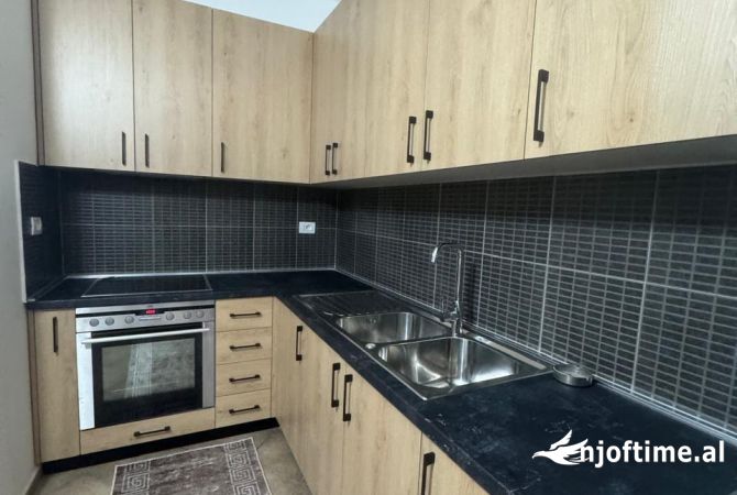 Shtepi me qera 1+1 ne Tirane - 500 Euro
