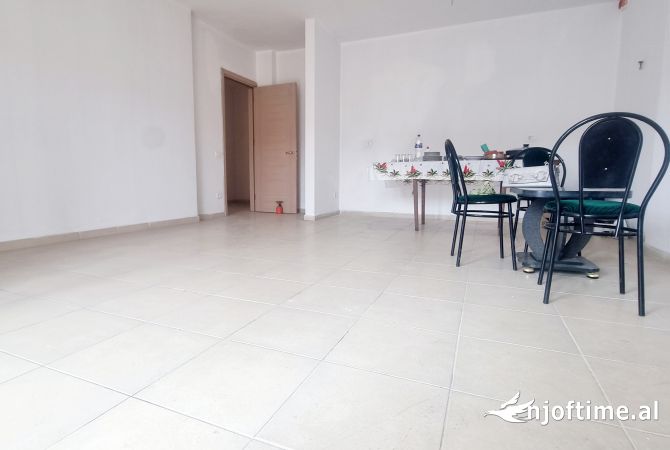 Shtepi ne shitje 3+1 ne Durres - 110,000 Euro