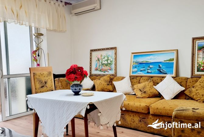  APARTAMENT  2+1 ME QIRA – RRUGA BARRIGADAVE 🏢  📍 Lokacion perfekt  🔹 Sip