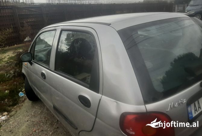 Auto in Vendita  a Tirana - 50,000 Leke