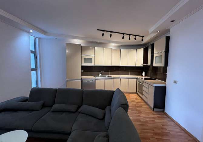 Shtepi me qera 2+1 ne Tirane - 750 Euro