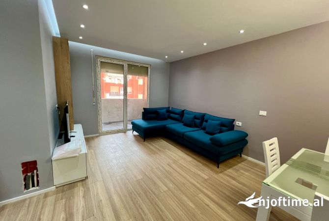 Shtepi me qera 2+1 ne Tirane - 750 Euro