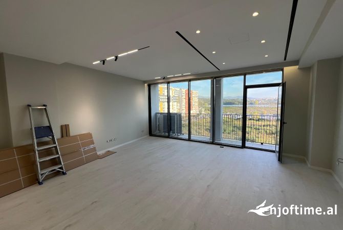 ZYRE PER QERA TEK RRUGA E KOSOVAREVE