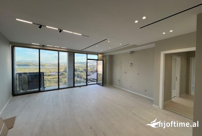 Ambient biznesi me qera 3+1 ne Tirane - 1,250 Euro