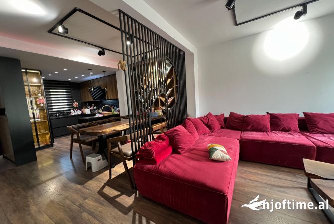 Shtepi ne shitje 2+1 ne Tirane - 240,000 Euro