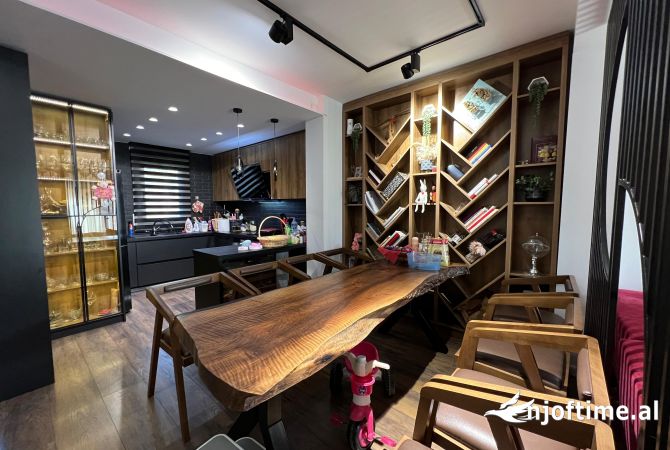 Shtepi ne shitje 2+1 ne Tirane - 240,000 Euro