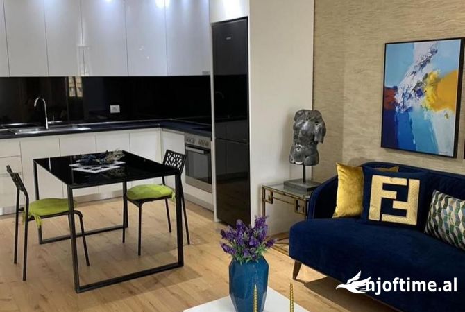 APARTAMENT 2+1 PER QERA TEK RRUGA E KOSOVAREVE