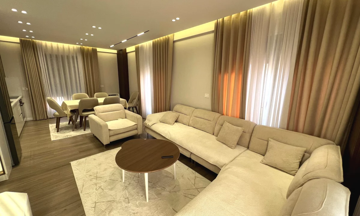 Shtepi me qera Apartament ne Tirane, 2+1, Mobilimi E mobiluar, Pagesa 900  Euro.