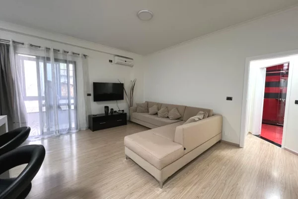 Shtepi me qera 1+1 ne Tirane - 700 Euro