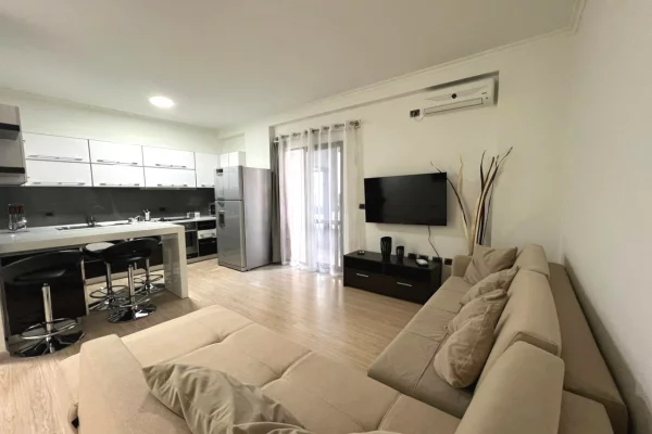 Shtepi me qera 1+1 ne Tirane - 700 Euro