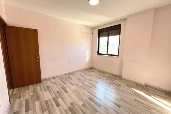 Apartment for rent in Tirana 2+1, Emty