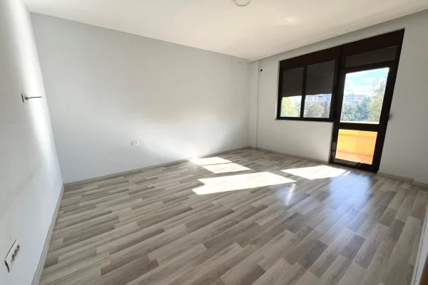 Apartment for rent in Tirana 2+1, Emty