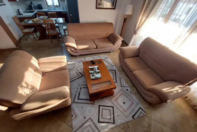 Mobilje dhe Elektroshtepiake ne Tirane - 450 Euro