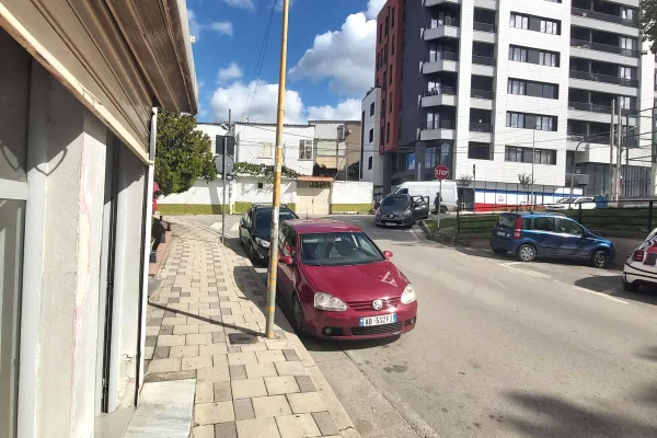 SHITET AMBIENT BIZNESI, LOKAL, TIRANE  320 000Euro / sip 140 m2