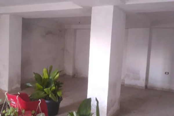 Business Property in Sale 4+1 in Korca - 17,000 Euro