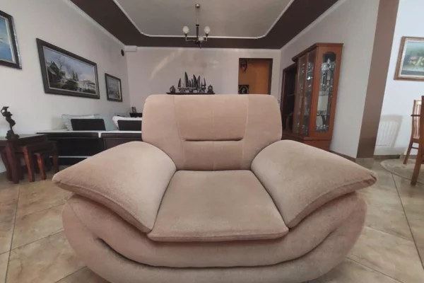 Mobili ed elettrodomestici a Tirana - 350 Euro