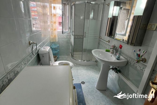 Shtepi me qera 1+1 ne Tirane - 450 Euro