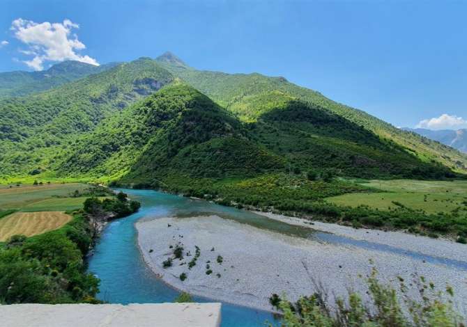 Terreno in vendita  a Argirocastro - 750,000 Euro