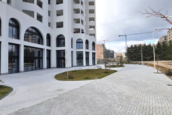 Business Property for Rent 3+1 in Tirana - 1,400 Euro