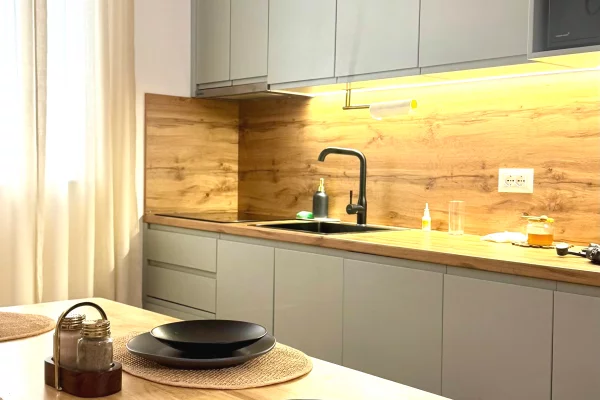 Shtepi me qera 2+1 ne Tirane - 890 Euro