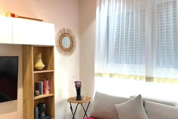 Shtepi me qera 2+1 ne Tirane - 550 Euro