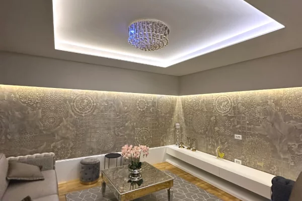 Shtepi ne shitje Apartament ne Tirane, 3+1, Mobilimi E mobiluar, Pagesa 390,000  Euro.