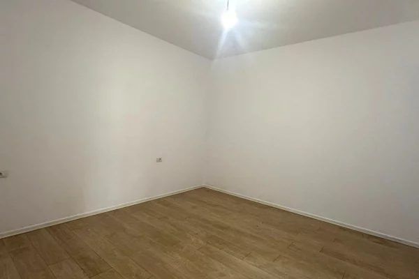 🏢 Jepet me Qira Apartament 2+1+2 – Rruga e Kosovareve, Tirane