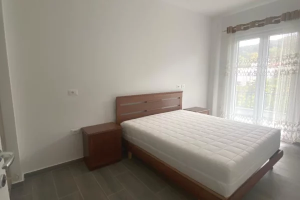Shtepi me qera 2+1 ne Tirane - 550 Euro