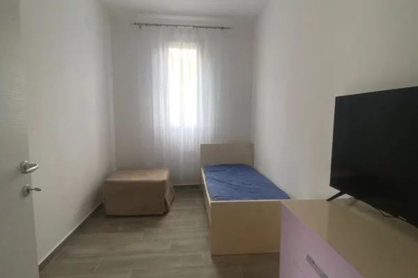Shtepi me qera 1+1 ne Tirane - 500 Euro