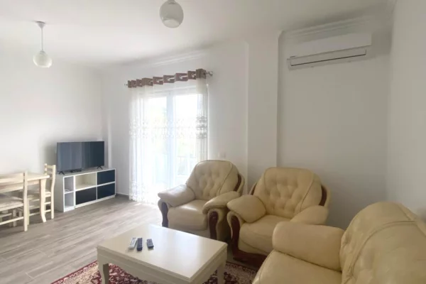 Shtepi me qera Apartament ne Tirane, 1+1, Mobilimi E mobiluar, Pagesa 500  Euro.