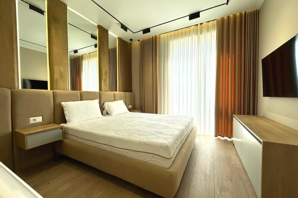 Shtepi me qera 3+1 ne Tirane - 2,000 Euro