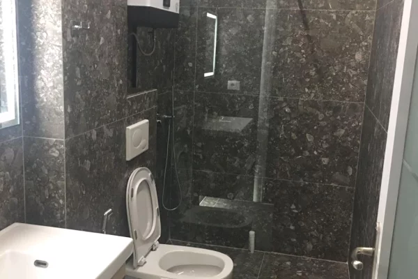 Shtepi ne shitje 1+1 ne Tirane - 165,000 Euro