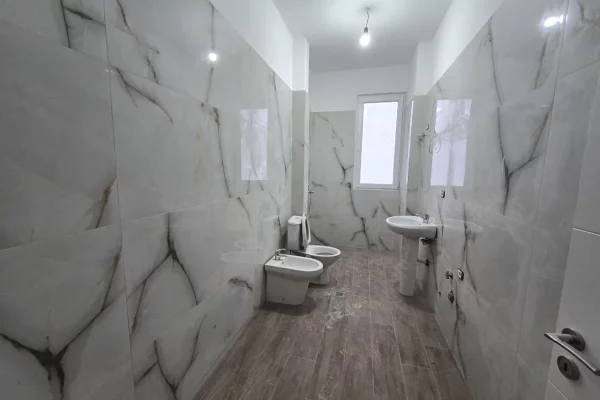 Casa in vendita 1+1 a Tirana - 121,000 Euro